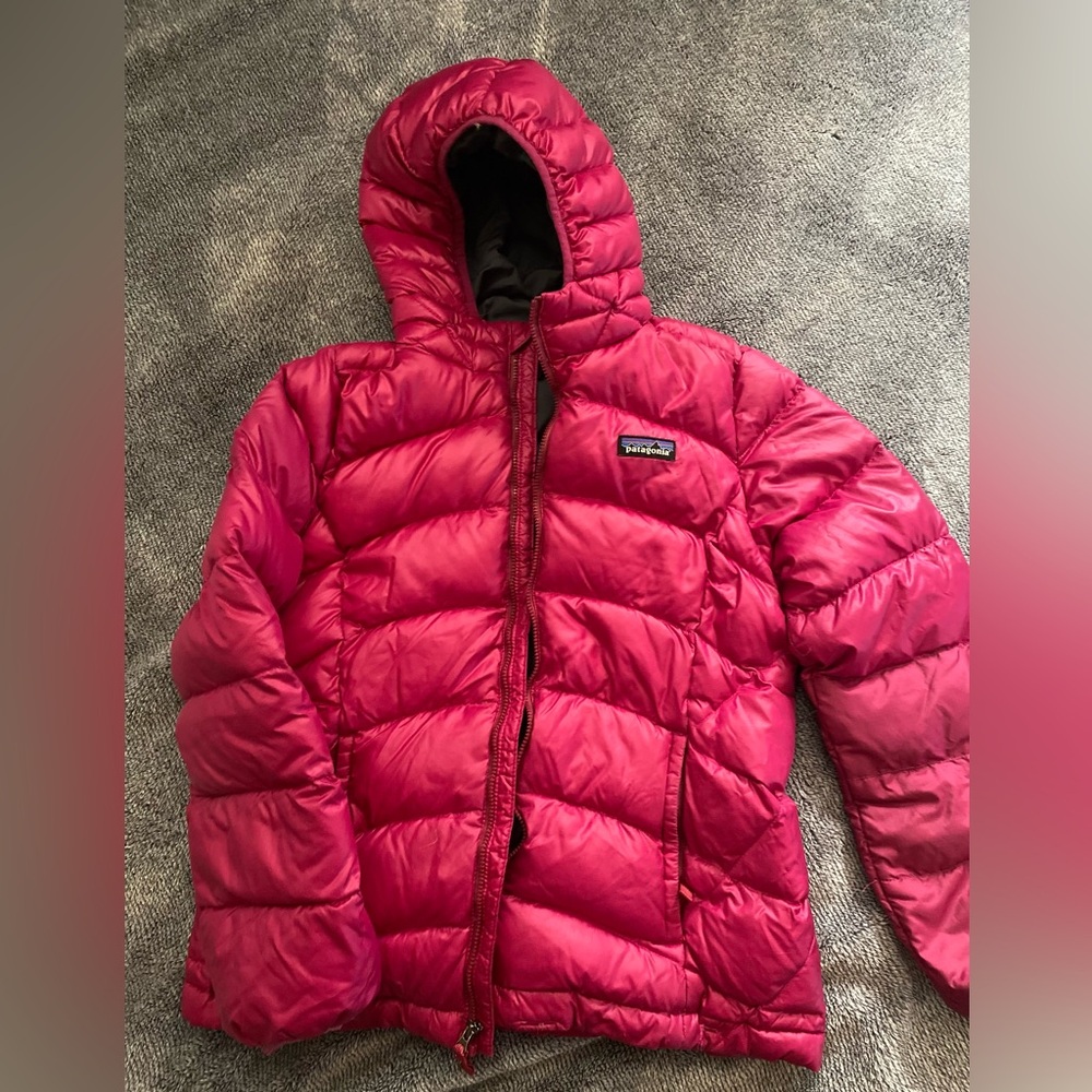 Patagonia girls puffer jacket size M 10